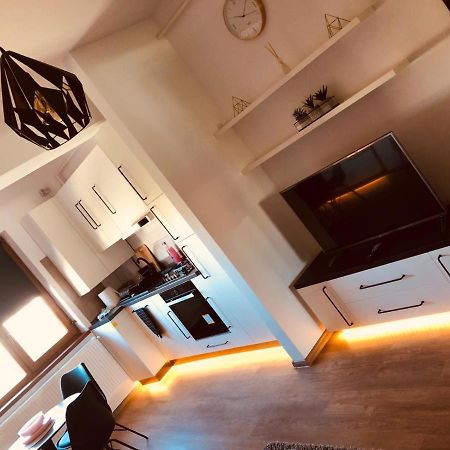 Kolonaki Domus Apartment 3 ยาช ภายนอก รูปภาพ